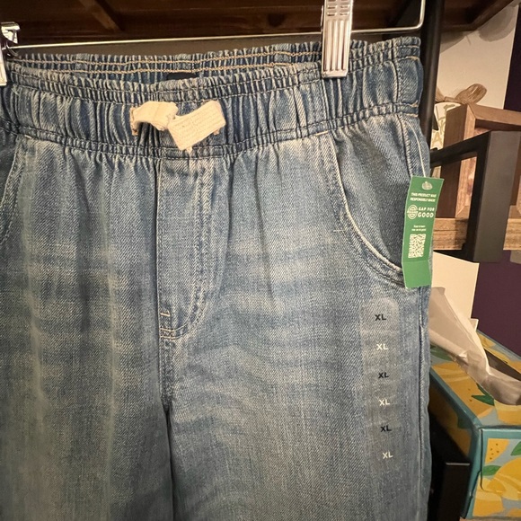 Girls Gap wide leg jeans - new with tags - Picture 3 of 4